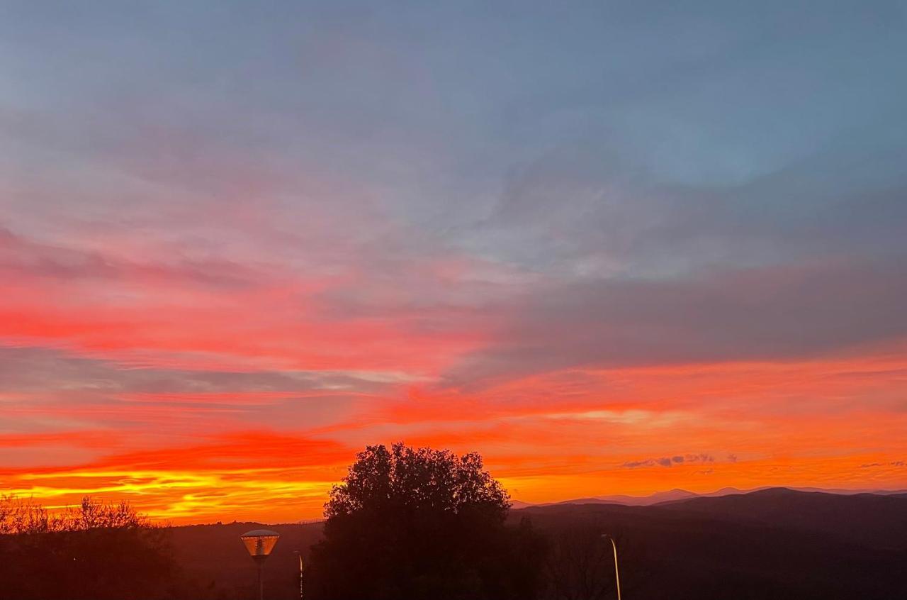 蒙塔尔奇诺Il Tramonto公寓 外观 照片